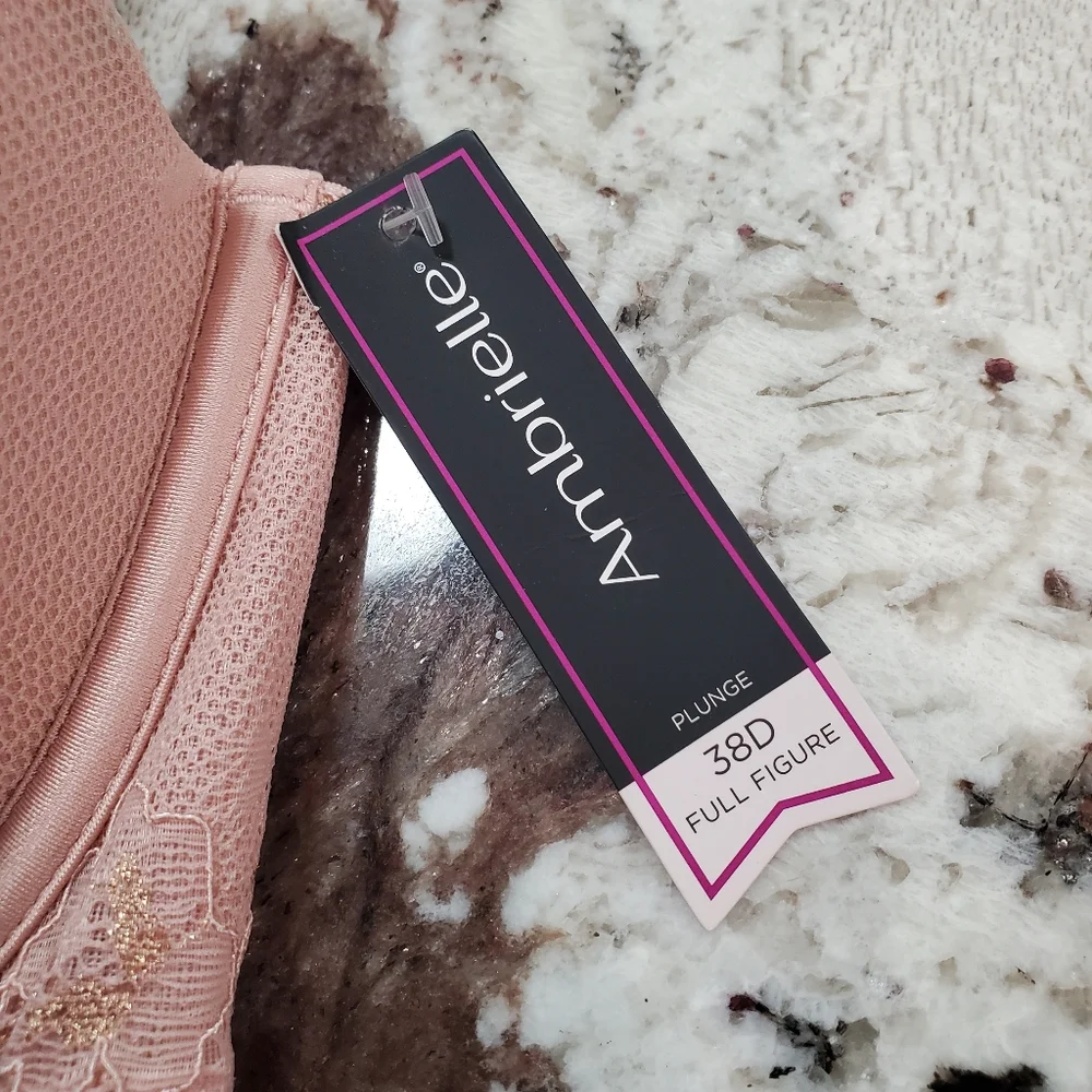 New Ambrielle Pink Plunge Bra with Lace Detail - Picture 6 of 10